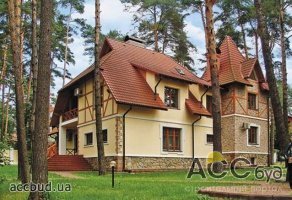 Стоимость домов под Киевом за квартал снизилась на 1011 дол. за кв. м.